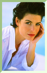 brunette_white_shirt